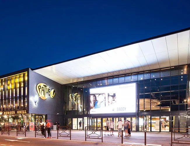 façade centre commercial (3)